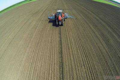 Аграрии почти завершили посев кукурузы на зерно