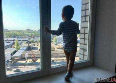 В Харьковской области 4-летний мальчик выпал из окна