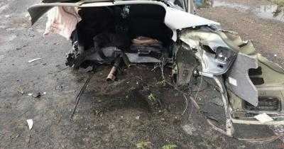 ДТП в Киевской области: легковушку разорвало пополам