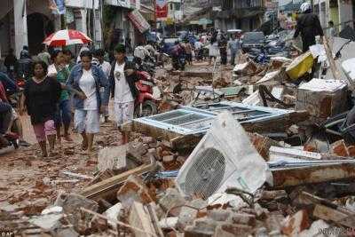 Землетрясение в Индонезии: есть жертвы и угроза цунами
