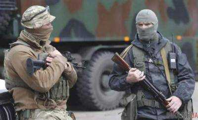 ЧП в центре Киева: на Лукьяновку стягивают вооруженных бойцов. Видео