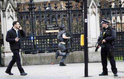 Британская полиция рассматривает инцидент у парламента как террористический