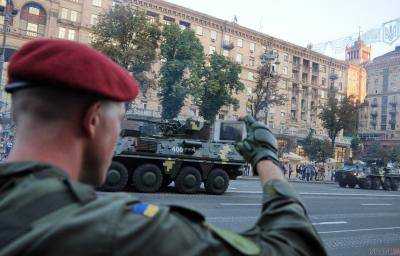 Перед началом генеральной репетиции военного парада на Крещатике заглох танк