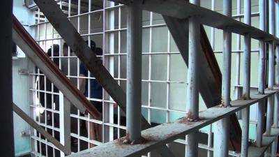 В Мелитопольском изоляторе заключенные устроили бунт