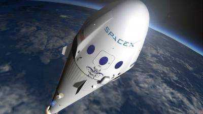 SpaceX выбрала первого туриста для полета на орбиту Луны
