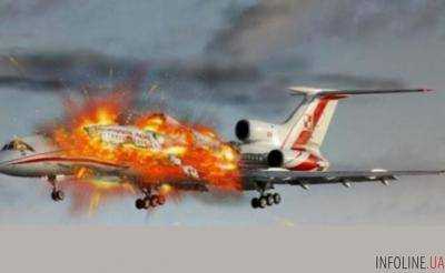 Внезапно все заволокло дымом, вспыхнул самолет с 91 пассажиром на борту: кадры ужаса