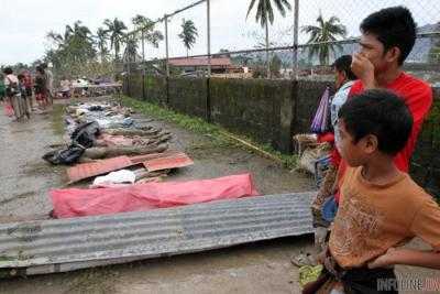 Число жертв тайфуна на Филиппинах возросло до 64