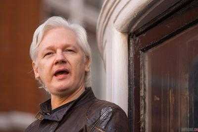 Ассанж ушел с поста главного редактора WikiLeaks