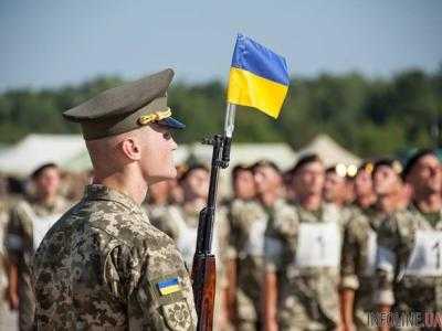 ВР официально закрепила приветствие "Слава Украине" для ВСУ