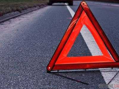 В Житомирской области автомобиль въехал в забор: водитель погиб