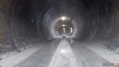 Маск показал тоннель для скоростной трассы под Лос-Анджелесом