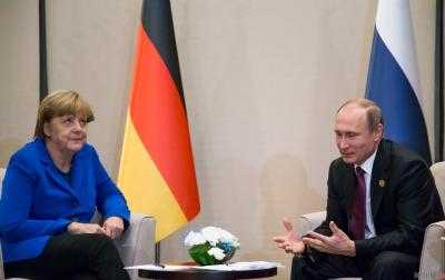 Меркель на саммите G20 обсудит с Путиным эскалацию на Азове