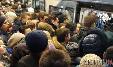 В московском метро начался ад: скорые и спасатели летят на помощь. Что происходит