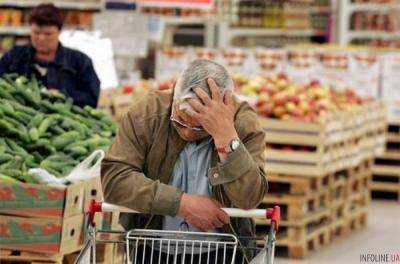 Украинцев возмутила антисанитария в известном супермаркете Днепра: «Сапогами по рыбе», фото