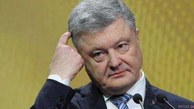 Порошенко уверен, что Украина вышла из зоны экономических рисков