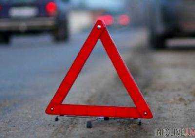 Во Львовской области автомобиль влетел в недействующий пограничный пост: двое погибших