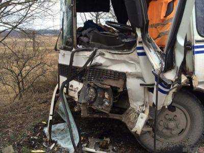 В Львовской области в ДТП попал рейсовый автобус, есть погибший