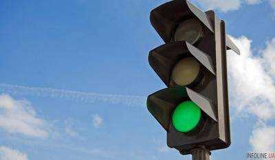 Введен новый режим работы светофоров на украинских дорогах