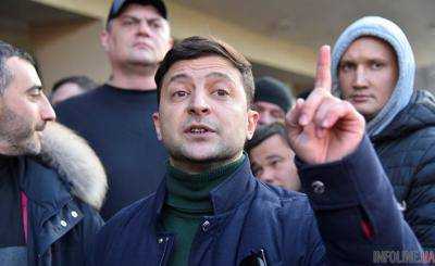 Возле офиса Зеленского нашли неизвестное техническое оборудование