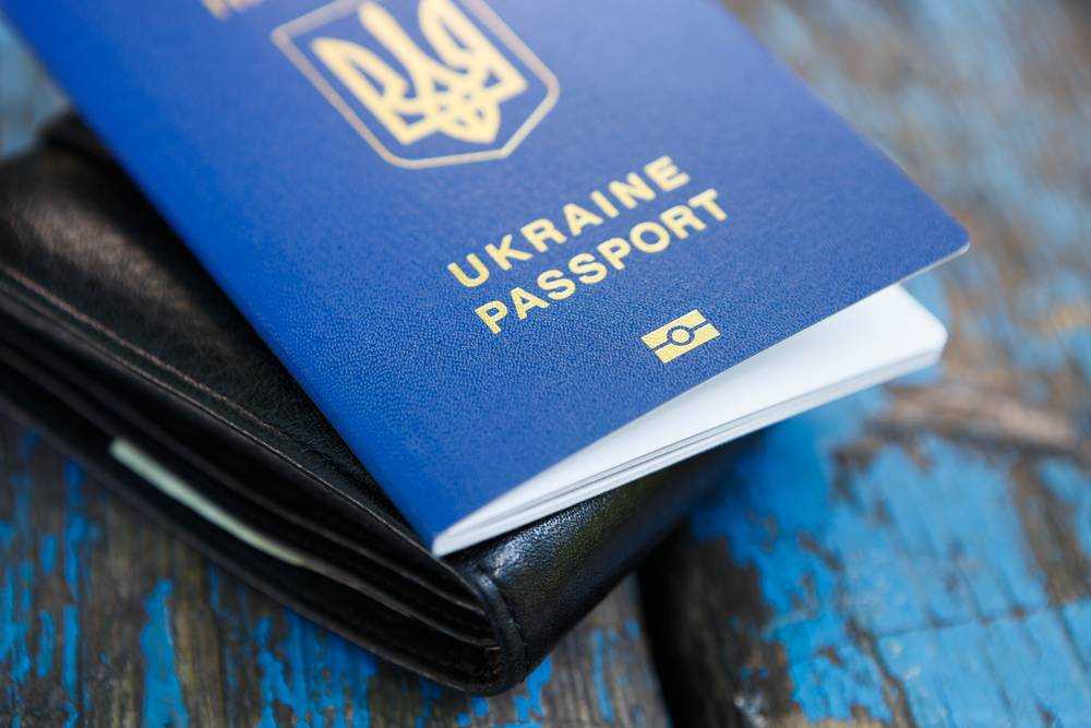Украина получила безвиз еще с двумя странами