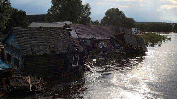 Наводнения в Сибири: около полутысячи домов не подлежат восстановлению