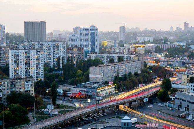 В чем причина блэкаутов в центре Киева