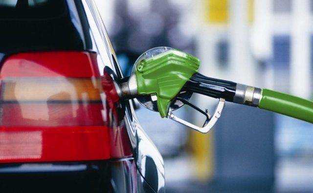 Украинские АЗС снизили цены на бензин