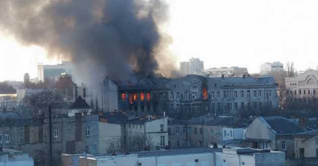 Кадры пожара в Одессе, снятое выжившим студентом внутри здания