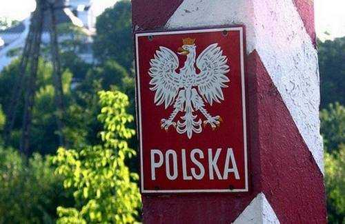 Варшава одним махом решила вопрос застрявших в Польше украинцев