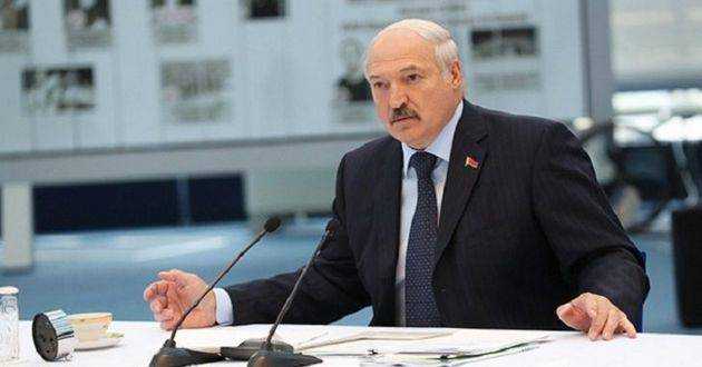 Кому Лукашенко передаст права на власть: названы неожиданные кандидаты