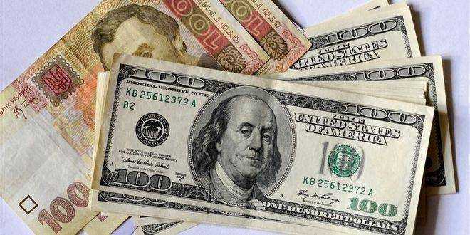 Курс валют после выходных: аналитики озвучили прогнозы по доллару и гривне