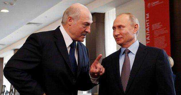 Лукашенко полез с объятиями к Путину