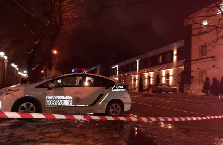 Пожар в одесском отеле: в полиции рассказали подробности