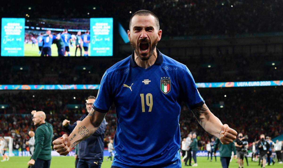 Прийняли за фаната: гравця збірної Італії не хотіли пускати на поле під час матчу Євро-2020
