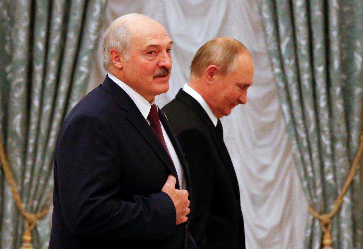 Лукашенко погрожує, що Білорусь може стати "єдиною військовою базою з РФ"