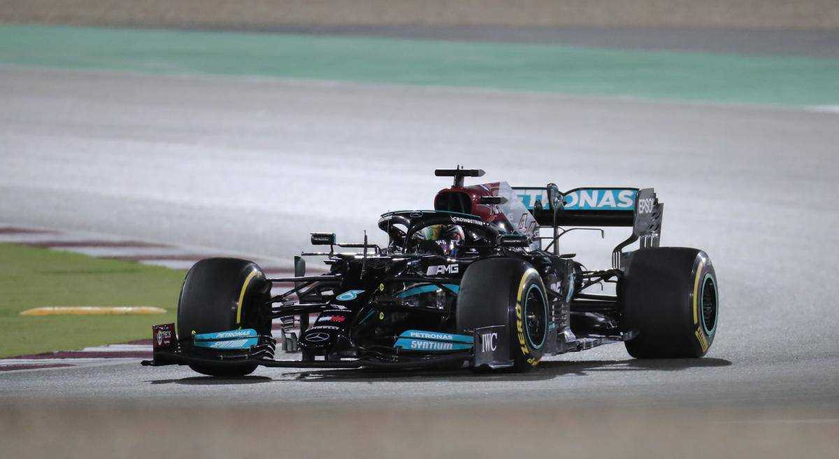 Боротьба за титул триває: Хемілтон виграв Гран-прі Катару у Формулі-1