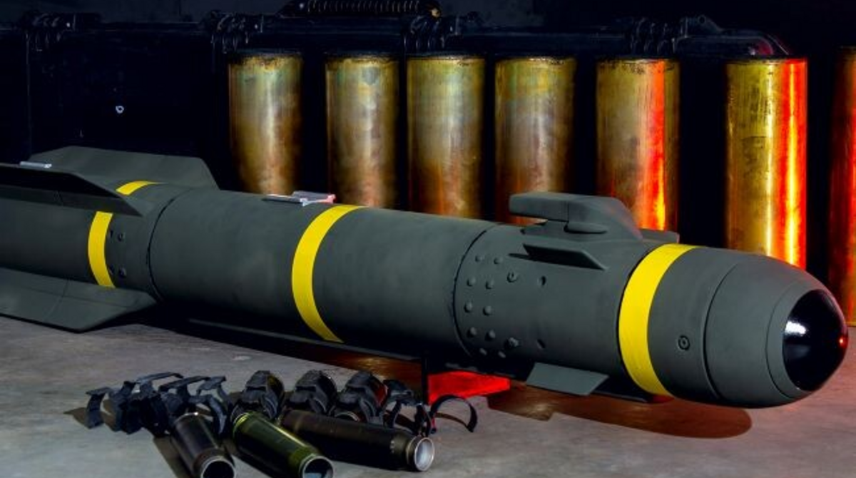 Норвегія надала Україні протитанкові ракети Hellfire