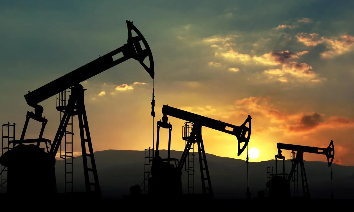 В ОПЕК решили сохранить добычу нефти на текущем уровне из-за Китая и России