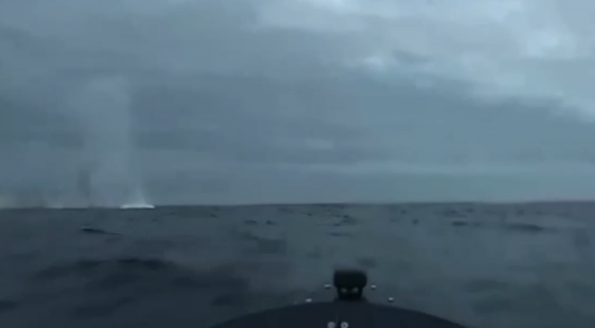 Атака на російські кораблі у Севастополі: з'явилися ексклюзивні кадри бойової роботи дронів