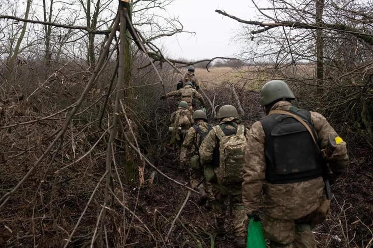 Украинские воины показали, как уничтожают врага дронами