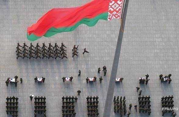 Три "режими" за пів дня: лукашенко каже, у білорусі все ж ввели режим "підвищеної терористичної небезпеки"
