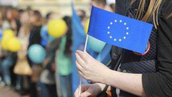 Посол ЕС не видит причин для отмены безвиза с Украиной