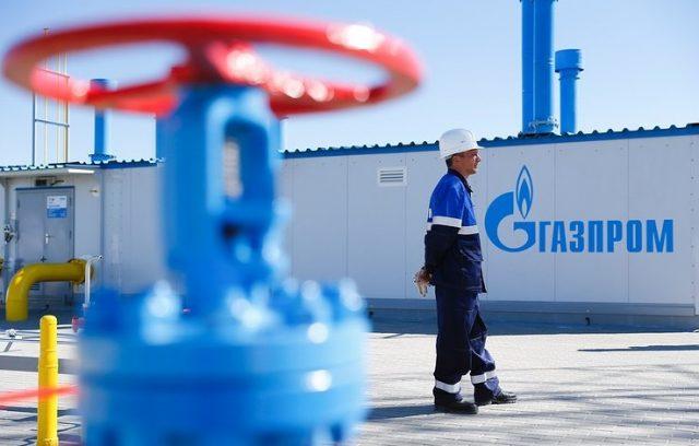 "Газпром" заявил об уменьшении добычи газа