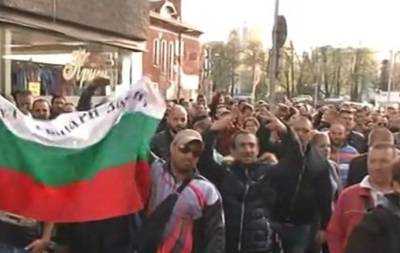 В Болгарии протестуют против цыган: произошли стычки