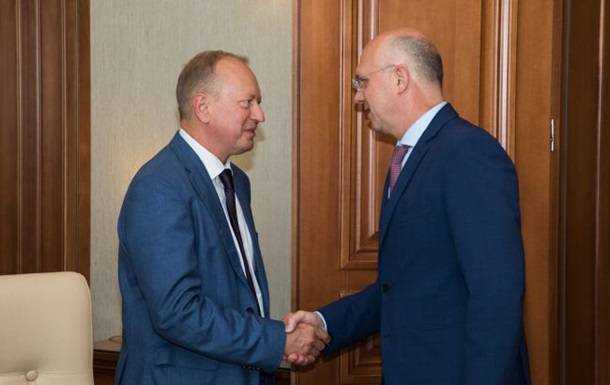 МИД Украины признал двух премьеров Молдовы