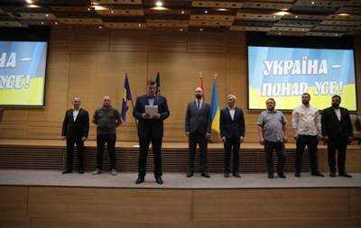 Националисты показали список кандидатов в Раду