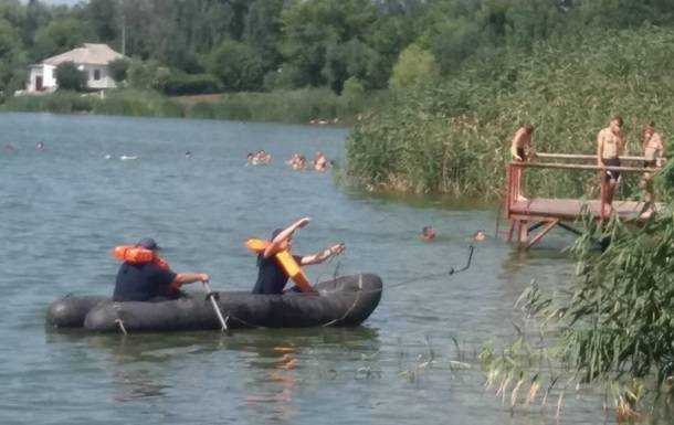 В киевском озере обнаружили тело мужчины
