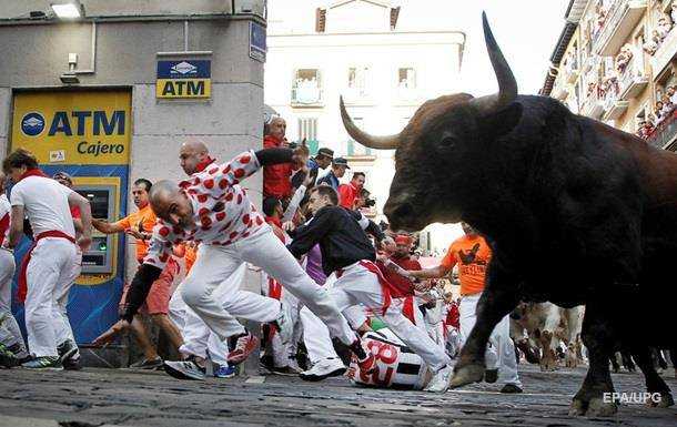 В Испании на забеге быков пострадали пять человек