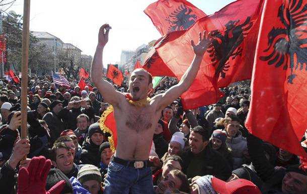 Признание Косово отозвала еще одна страна
