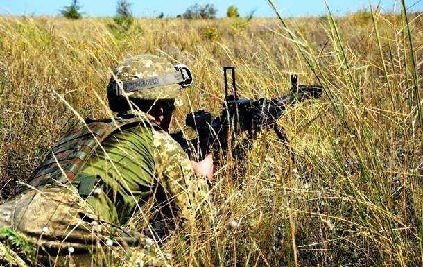 На Донбассе за день семь обстрелов, ранен боец ВСУ